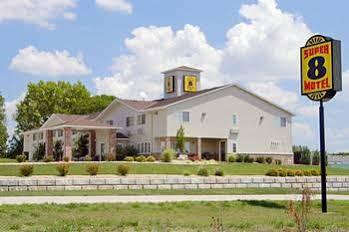 Wamego Inn And Suites Eksteriør bilde